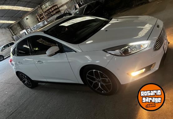 Autos - Ford Focus 3  TITANIUM 2018 Nafta 122000Km - En Venta