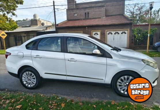 Autos - Fiat Grand siena 2014 GNC 220000Km - En Venta