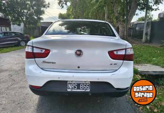 Autos - Fiat Grand siena 2014 GNC 220000Km - En Venta