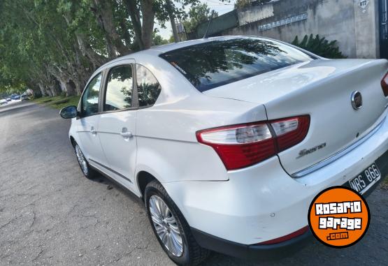 Autos - Fiat Grand siena 2014 GNC 220000Km - En Venta