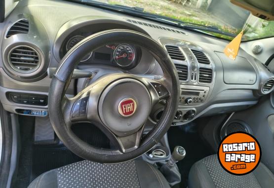 Autos - Fiat Grand siena 2014 GNC 220000Km - En Venta