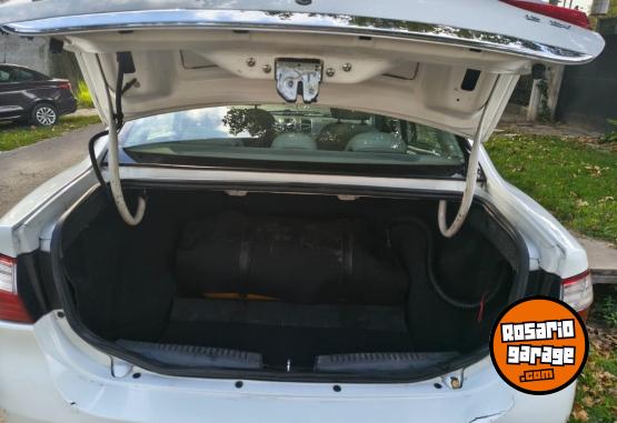 Autos - Fiat Grand siena 2014 GNC 220000Km - En Venta