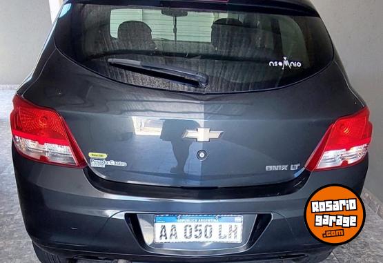 Autos - Chevrolet Onix LT 2016 GNC 200000Km - En Venta