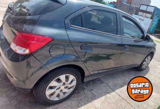 Autos - Chevrolet Onix LT 2016 GNC 200000Km - En Venta