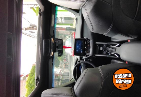Camionetas - Toyota Corolla Cross Seg 2.0 CVT 2022 Nafta 8760Km - En Venta