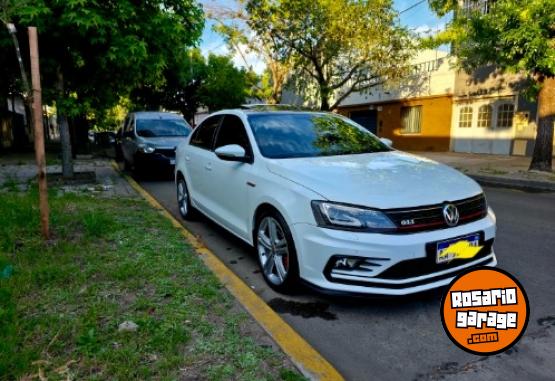 Autos - Volkswagen Vento GLI 2017 Nafta 110000Km - En Venta