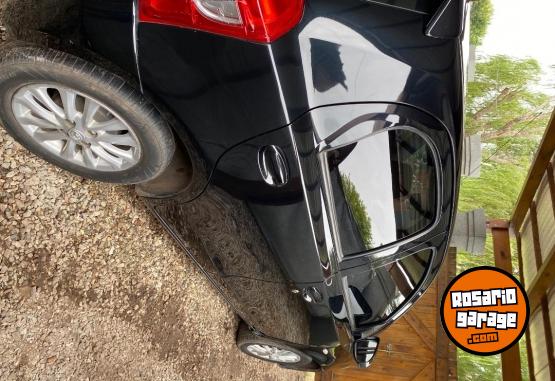 Autos - Toyota Etios xls 2014 Nafta 142000Km - En Venta