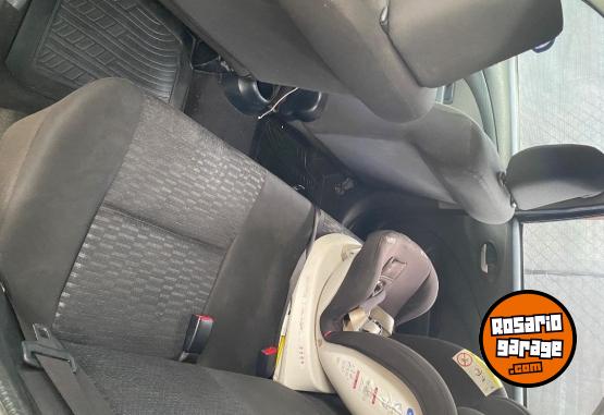 Autos - Toyota Etios xls 2014 Nafta 142000Km - En Venta