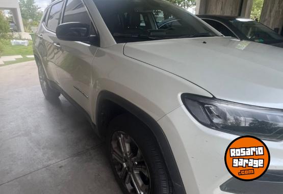 Camionetas - Jeep Longitud 2022 Nafta 50000Km - En Venta