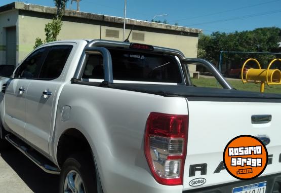 Camionetas - Ford 2023 ranger xlt 4x2 2.5 l 2023 Nafta 39800Km - En Venta