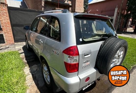 Autos - Chery Tiggo luzury 2.0  4x4 2011 Nafta 124560Km - En Venta