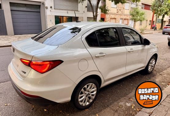 Autos - Fiat Cronos Drive 1.3 full 2021 Nafta 84000Km - En Venta