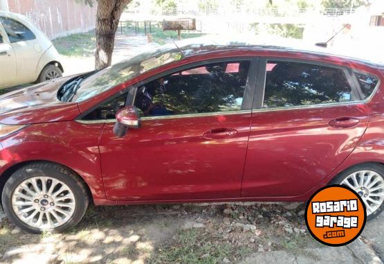 Autos - Ford Fiesta titanium 2016 Nafta 105000Km - En Venta