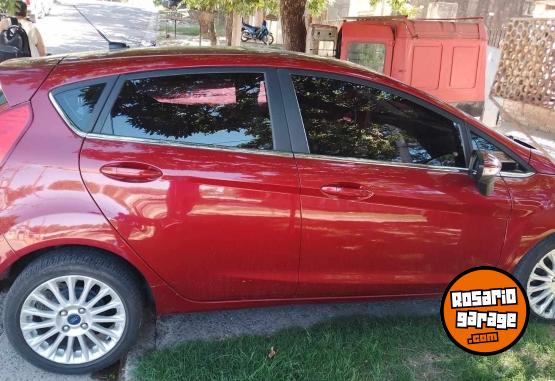 Autos - Ford Fiesta titanium 2016 Nafta 105000Km - En Venta