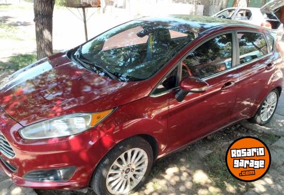Autos - Ford Fiesta titanium 2016 Nafta 105000Km - En Venta
