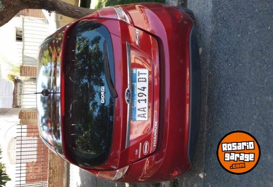 Autos - Ford Fiesta titanium 2016 Nafta 105000Km - En Venta