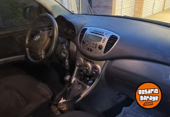 Autos - Hyundai l 10 GLS 1.2 2011 Nafta 106000Km - En Venta