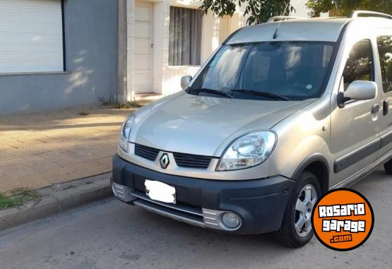 Utilitarios - Renault Kangoo 2011 GNC 190000Km - En Venta