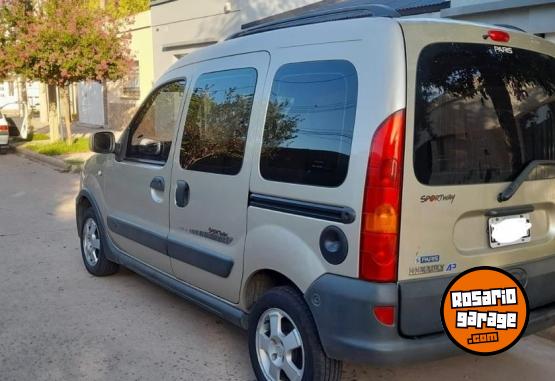 Utilitarios - Renault Kangoo 2011 GNC 190000Km - En Venta