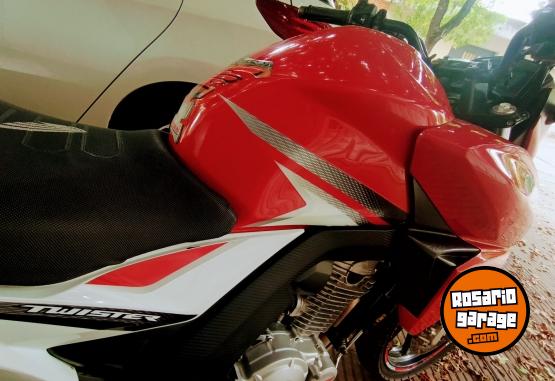Motos - Honda Twsiter 2018 Nafta 27000Km - En Venta