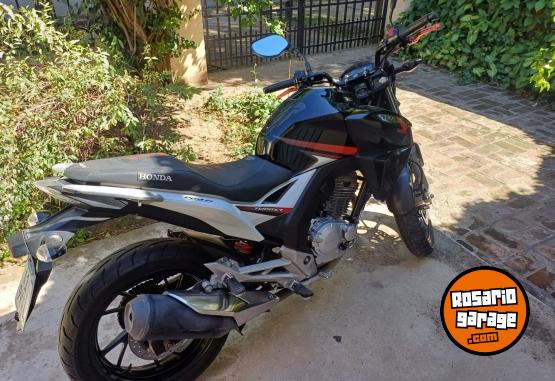 Motos - Honda CB 250cc 2020 Nafta 45000Km - En Venta