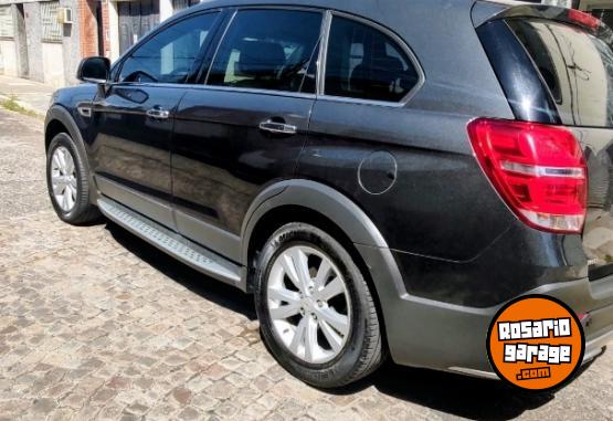 Autos - Chevrolet Captiva 2017 Diesel 180000Km - En Venta