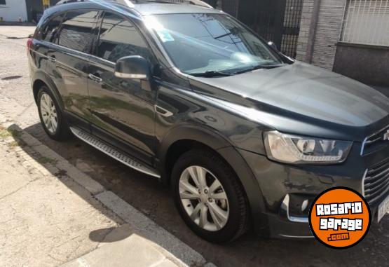 Camionetas - Chevrolet Captiva 2017 Diesel 180000Km - En Venta