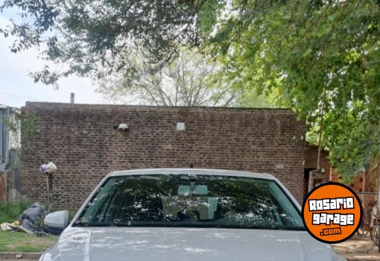 Autos - Volkswagen Polo conforline 2019 Nafta 76000Km - En Venta