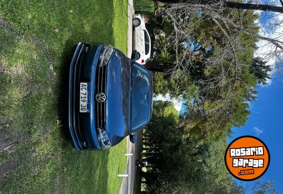 Autos - Volkswagen Vento 2018 Nafta 154000Km - En Venta