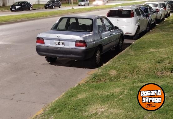 Autos - Ford Escort clx 1998 Nafta 123456Km - En Venta