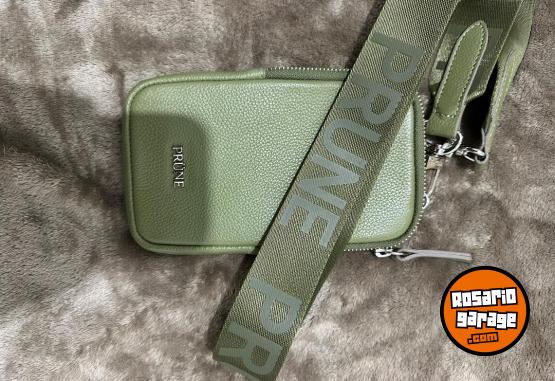 Indumentaria - Portacelular Prune - En Venta