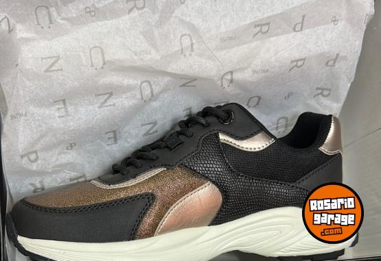 Indumentaria - Zapatillas Prune - En Venta