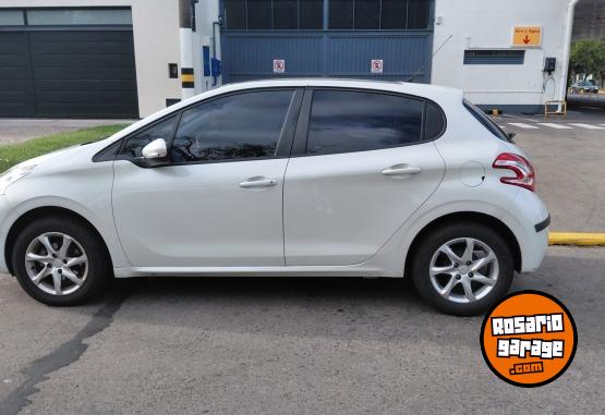 Autos - Peugeot Allure Touchescreen 2016 Nafta 63800Km - En Venta