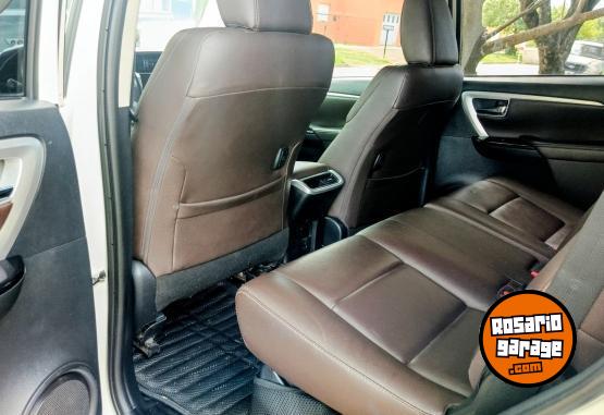 Camionetas - Toyota SW4 SRX 2018 Diesel 217000Km - En Venta