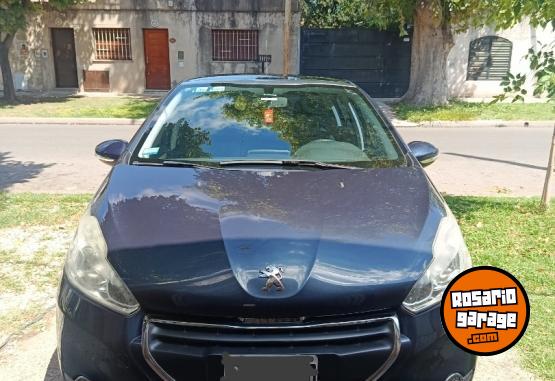 Autos - Peugeot 208 allure 2015 Nafta 132200Km - En Venta