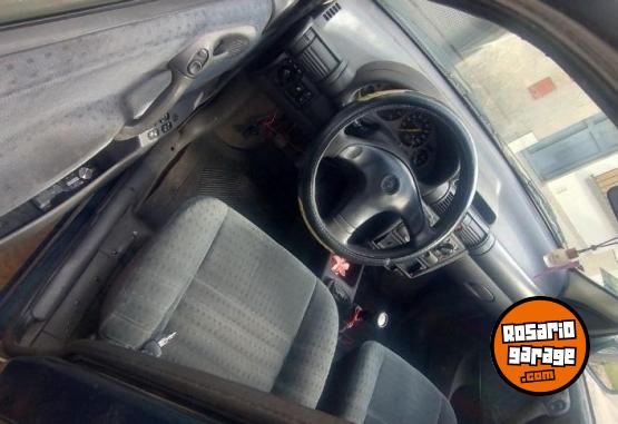 Autos - Chevrolet Corsa 1998 Nafta 244800Km - En Venta