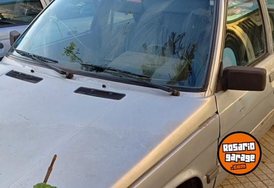 Autos - Renault 9 1993 Nafta 111111Km - En Venta