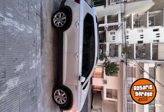 Autos - Volkswagen Taos 2024 Nafta 21000Km - En Venta