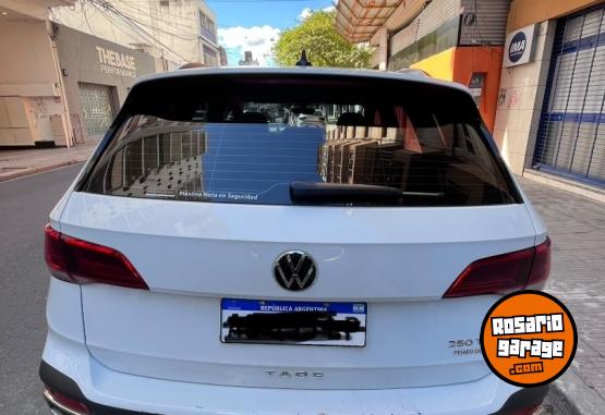 Autos - Volkswagen Taos 2024 Nafta 21000Km - En Venta