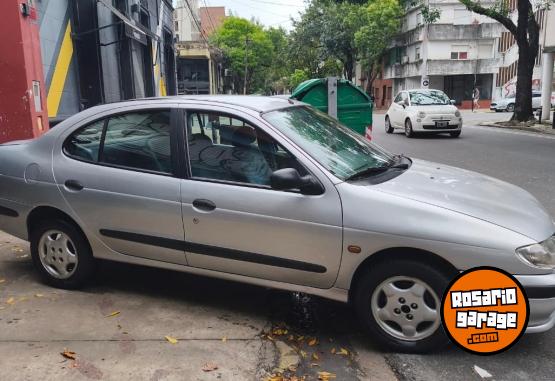 Autos - Renault Megane 1,9 d 1998 Diesel 258000Km - En Venta