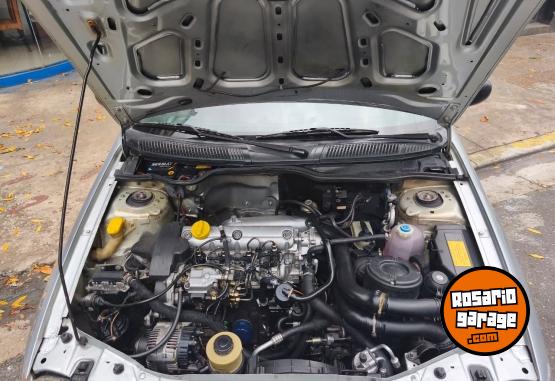 Autos - Renault Megane 1,9 d 1998 Diesel 258000Km - En Venta