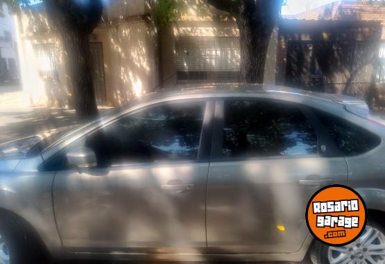 Autos - Ford focus Ghia 2 2009 GNC 122000Km - En Venta