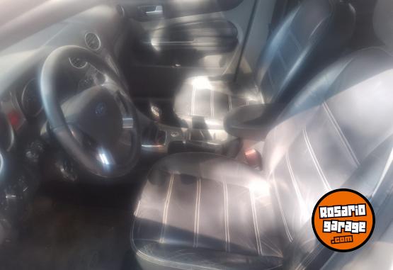 Autos - Ford focus Ghia 2 2009 GNC 122000Km - En Venta