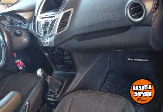 Autos - Ford Ford Fiesta Kinetic 2011 Nafta 130000Km - En Venta