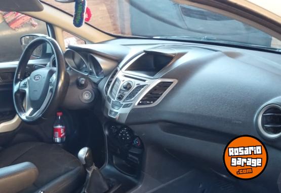 Autos - Ford Ford Fiesta Kinetic 2011 Nafta 130000Km - En Venta