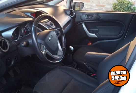 Autos - Ford Ford Fiesta Kinetic 2011 Nafta 130000Km - En Venta