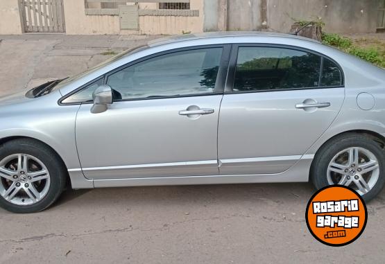 Autos - Honda Civic 2011 Nafta 259000Km - En Venta