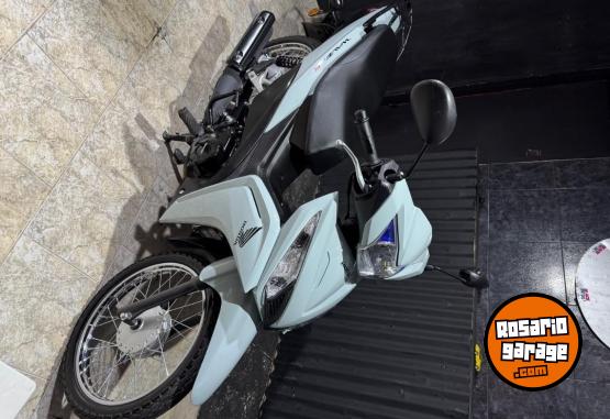 Motos - Honda New wave 2025 Nafta 2500Km - En Venta