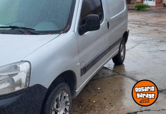 Utilitarios - Peugeot parner 2016 Diesel 160000Km - En Venta