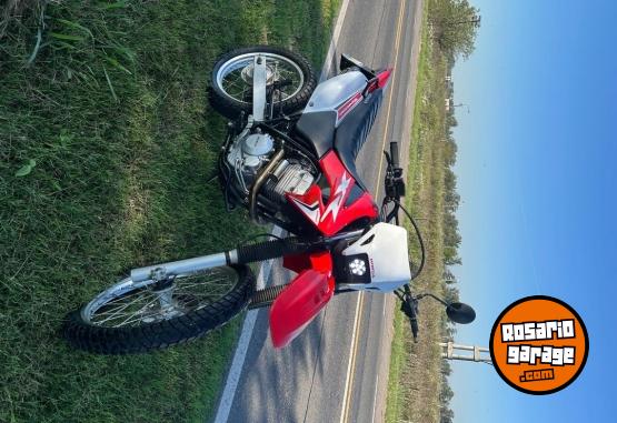 Motos - Honda Tornado XR250 2023 Nafta 27000Km - En Venta